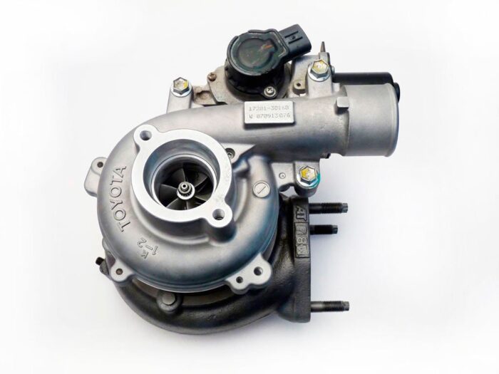 3.0 D-4D 173 190 HK 17201-30160 TURBO